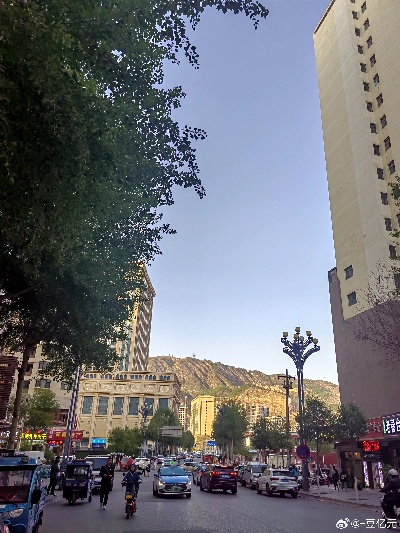 西宁的天气，凉凉的，刚刚好