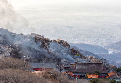 泰山天气预报15天，登山前必看的出行指南